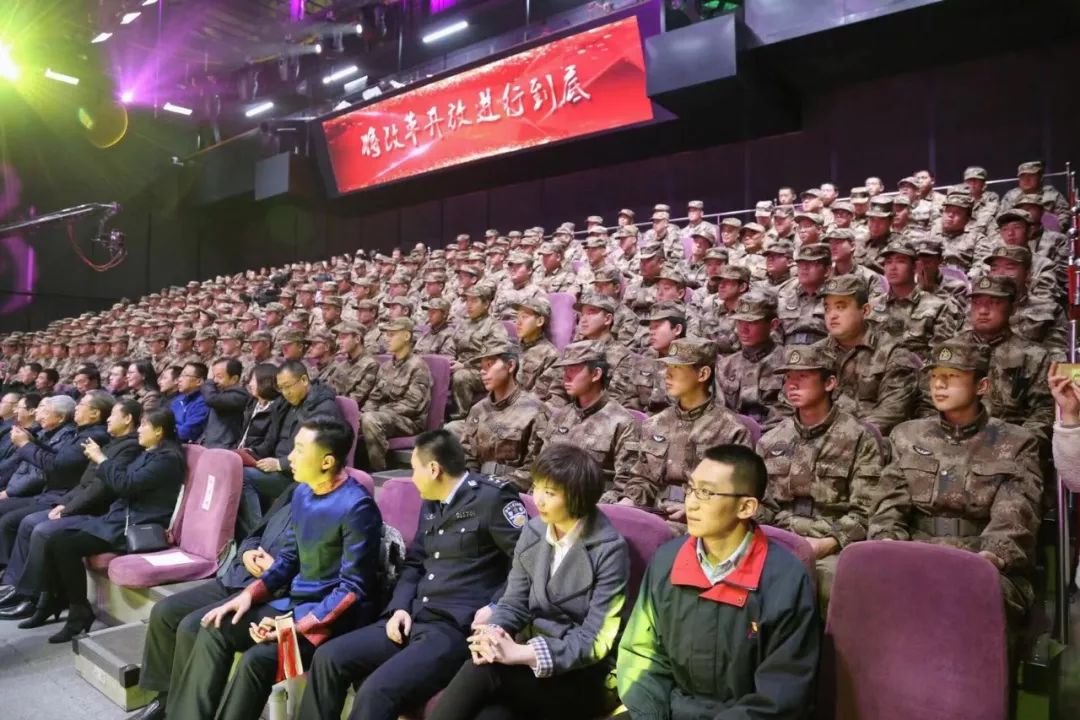 军官改革动态与小巷深处的特色小店探秘揭秘