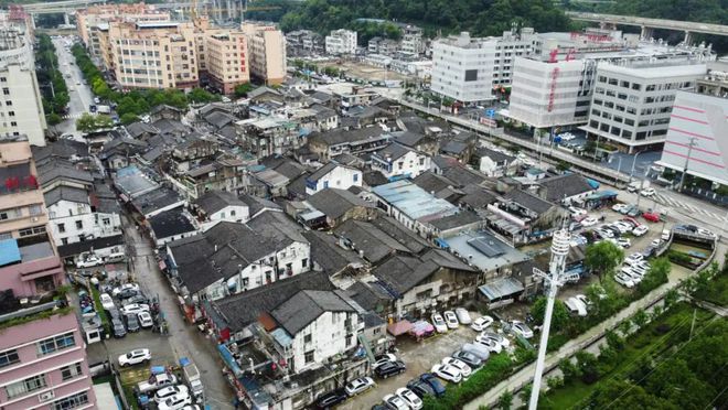 城市更新中的机遇与挑战，最新拆迁街道动态